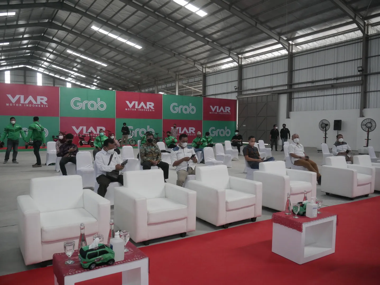 SOFA GRAB DAN VIAR KAWASAN INDUSTRI